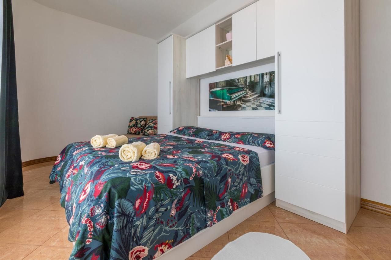Villa M Crikvenica Extérieur photo